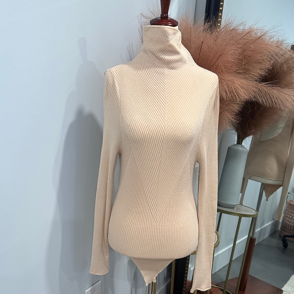 Elegant Cream Turtleneck Sweater